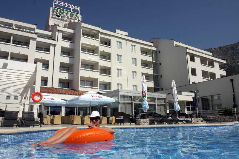 דרבניק Hotel Quercus מראה חיצוני תמונה