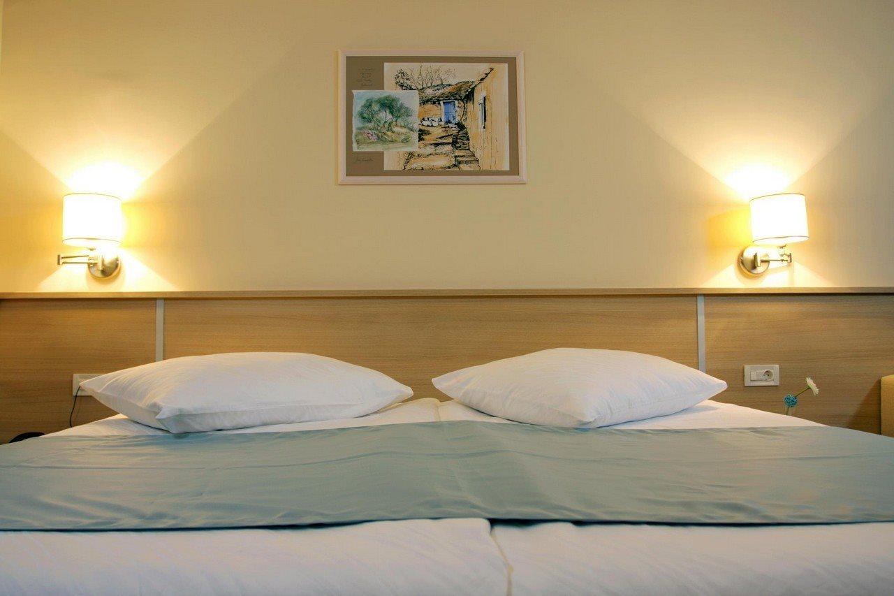 דרבניק Hotel Quercus מראה חיצוני תמונה